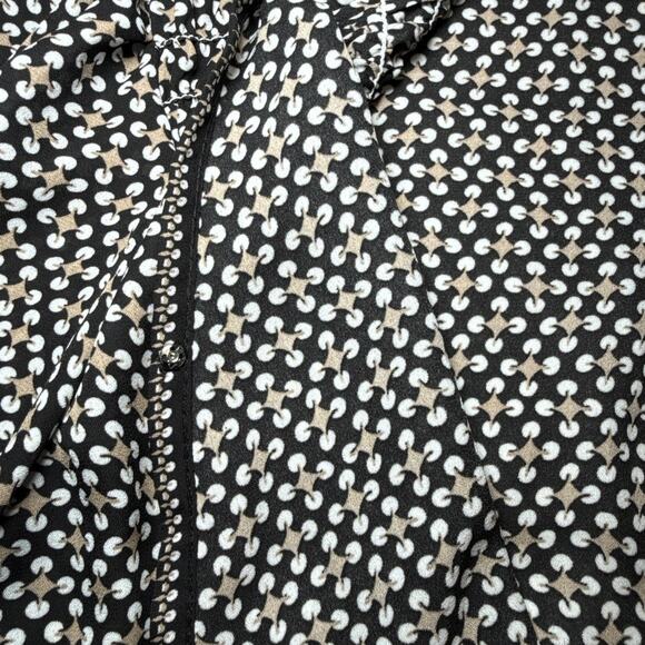 Max Studio Black Tan White Geo Print Elastic Cuff Pleated Blouse Tunic L Top EUC - Picture 12 of 16